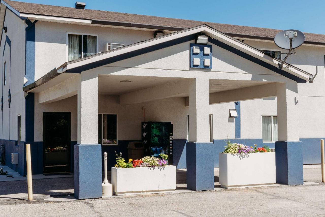 Travelodge By Wyndham Worland Exterior foto